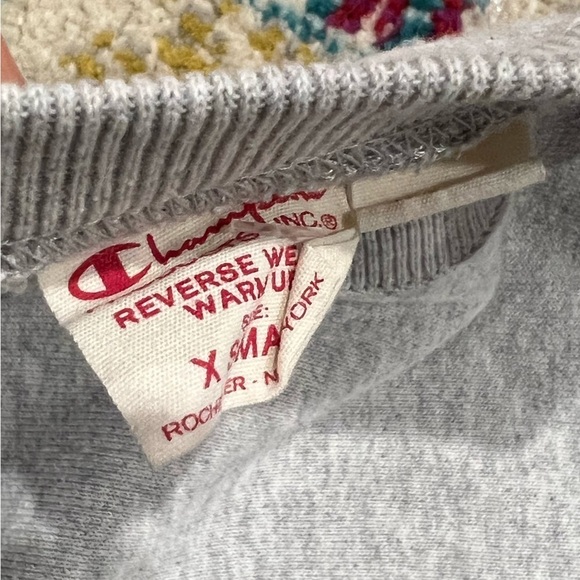 Women's Champion Gray Reverse Weave Logo Crewneck Pulloever Sweatshirt - Picture 5 of 5